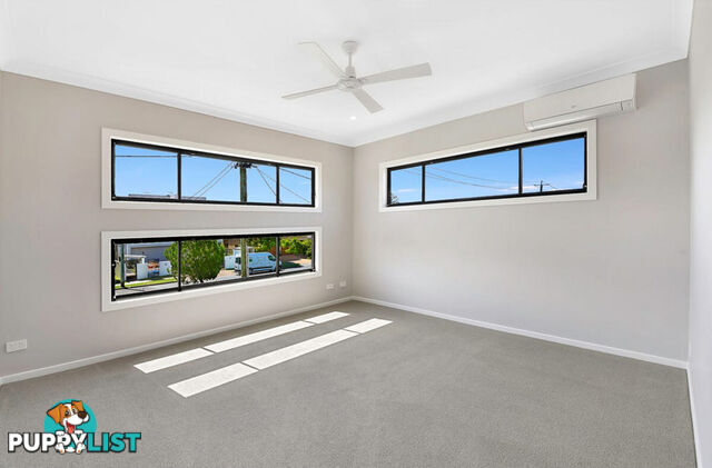 2 24 Abalone Avenue Paradise Point QLD 4216
