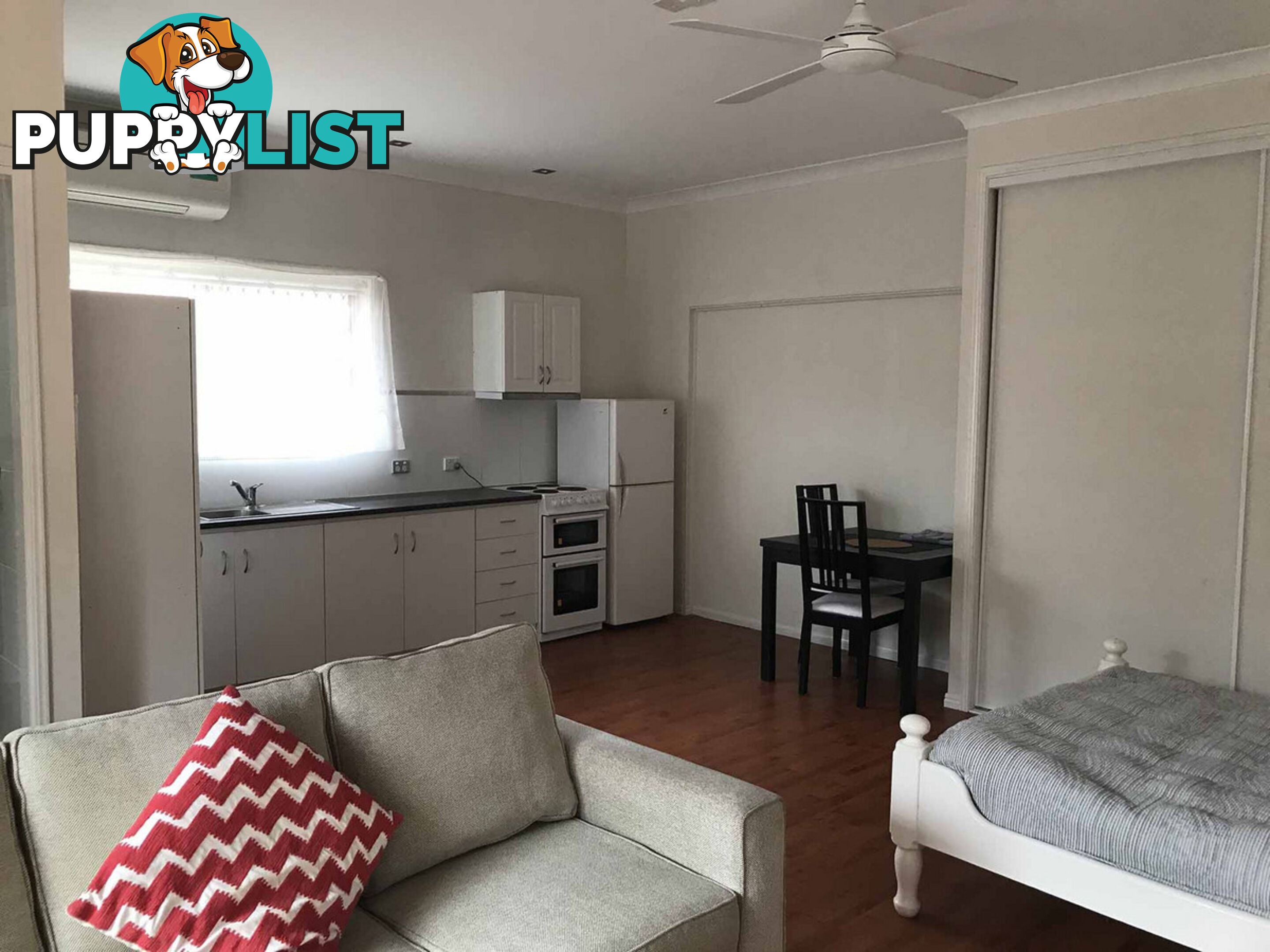 B 18 Suncrest Court Parkwood QLD 4214