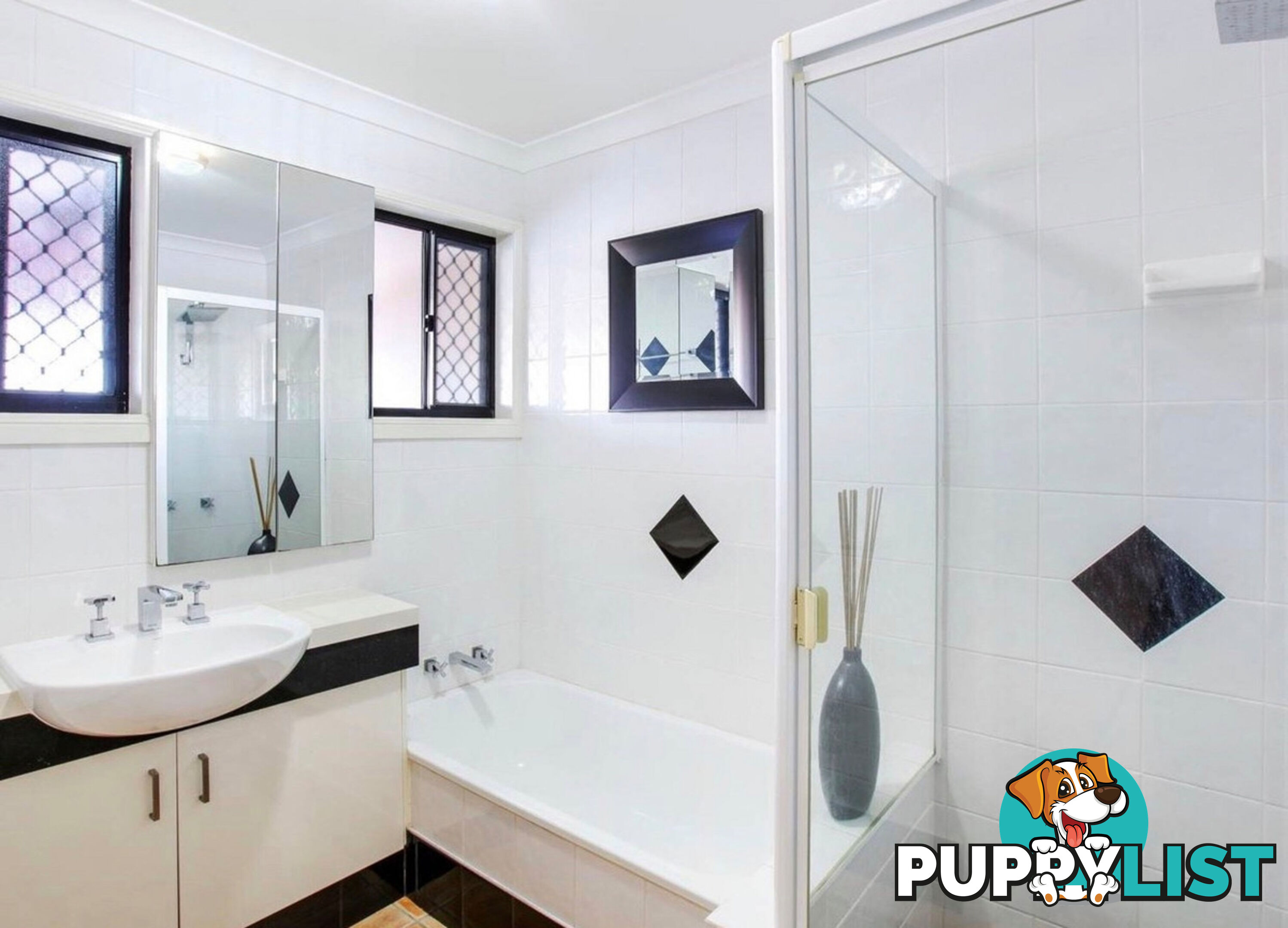 6 Monte Vista Court Broadbeach Waters QLD 4218