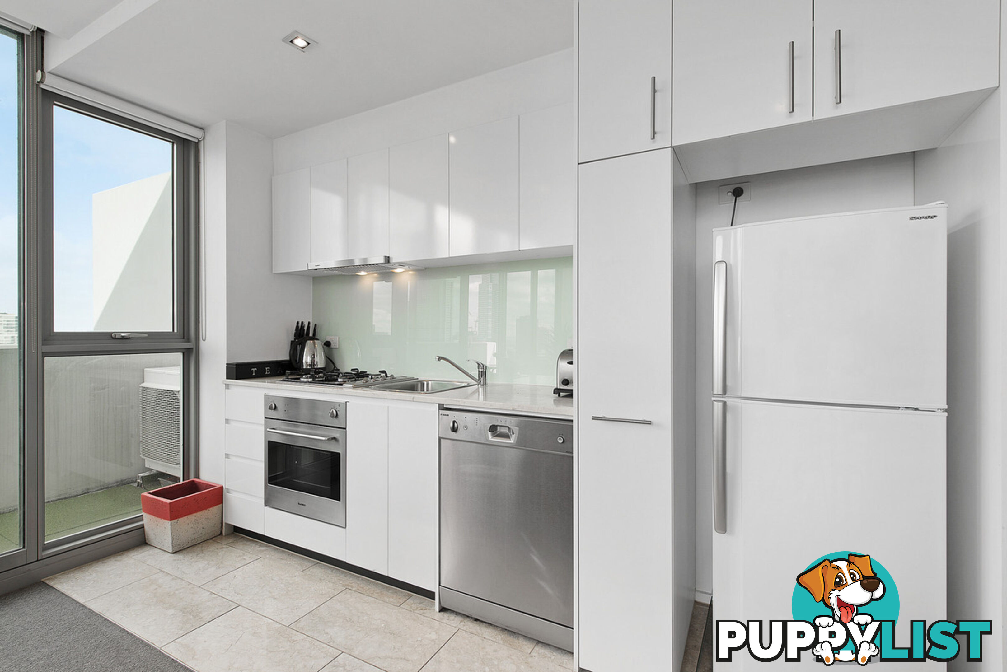 2810 8 Downie Street Melbourne VIC 3000