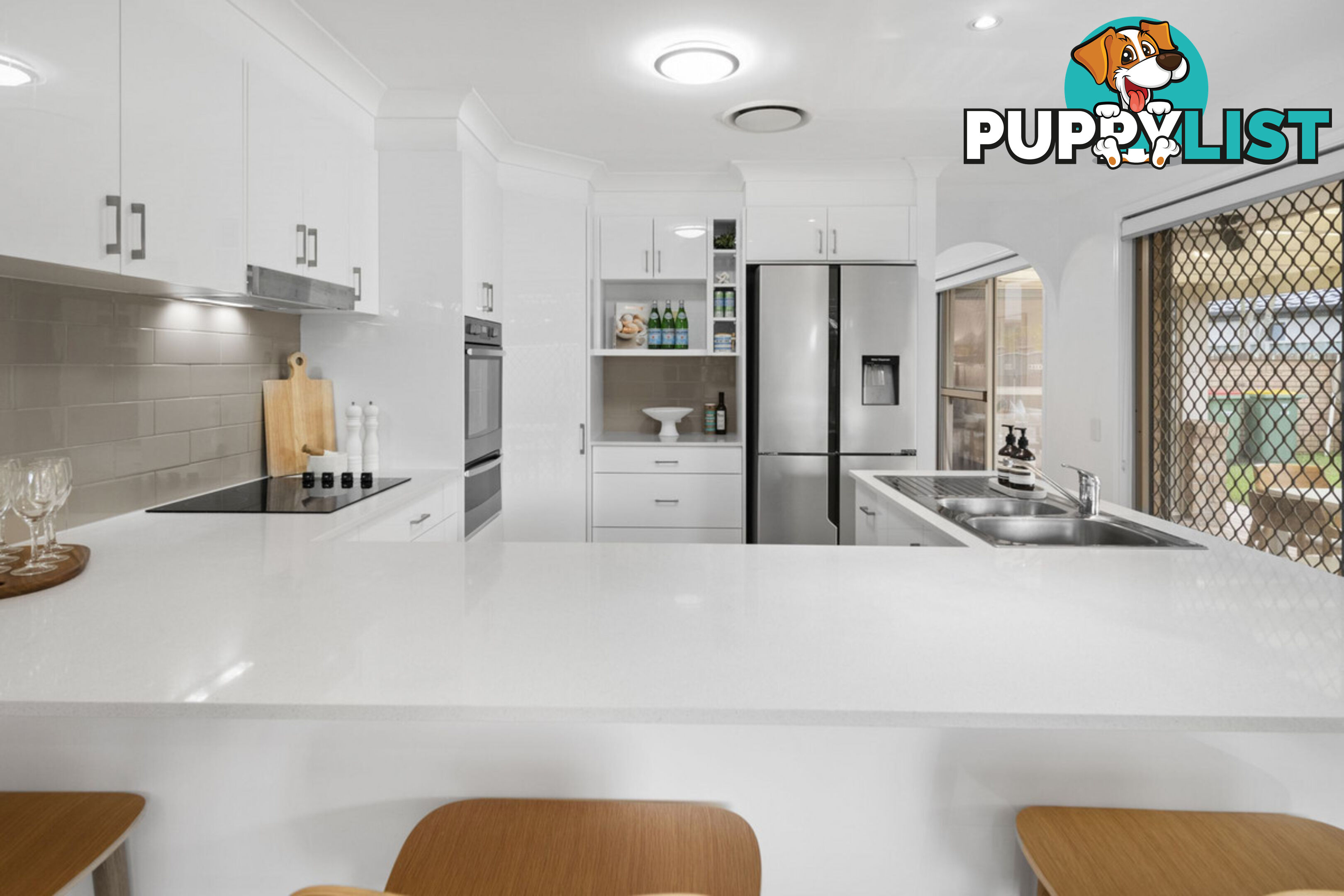 16 Ridgewood Court Burleigh Waters QLD 4220