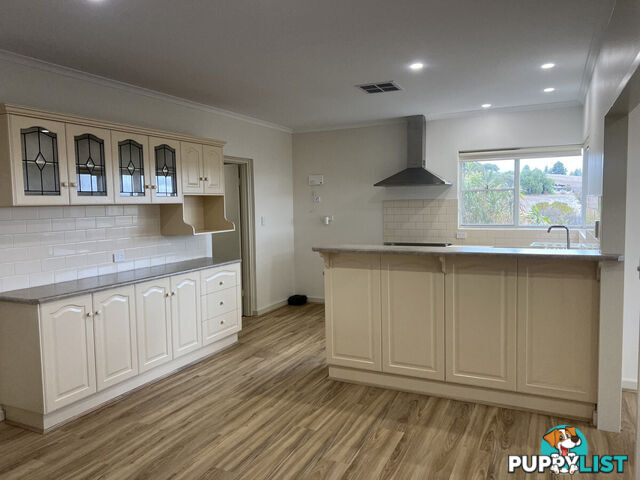 50 Roach Road Stanley Flat SA 5453