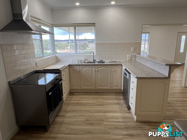 50 Roach Road Stanley Flat SA 5453