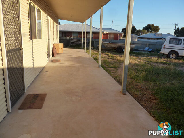 19 Handtke Drive Ceduna SA 5690