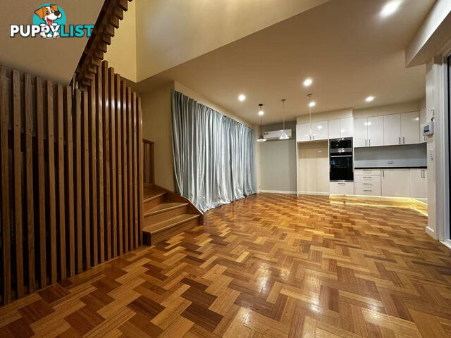 18 Adelaide Street Mckinnon VIC 3204