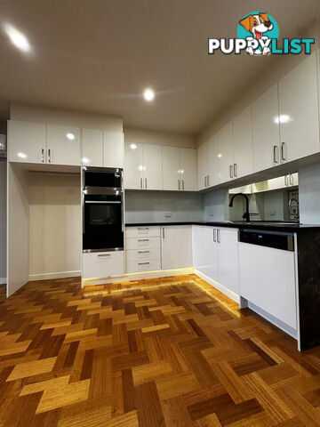 18 Adelaide Street Mckinnon VIC 3204
