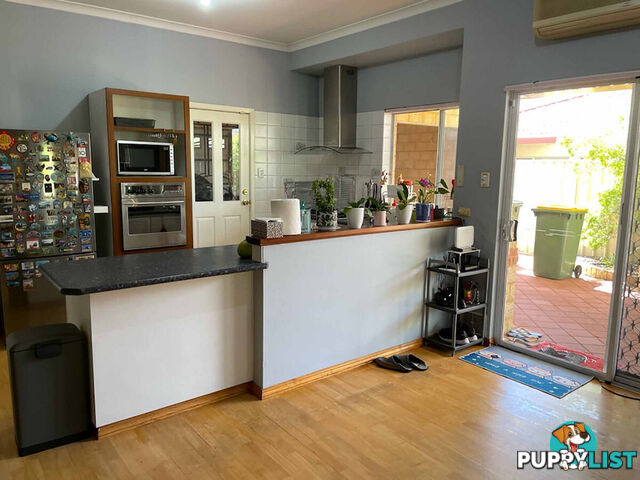 15 Kingsland Loop Canning Vale WA 6155