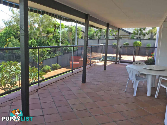 4 Saxonvale Terrace Mermaid Waters QLD 4218