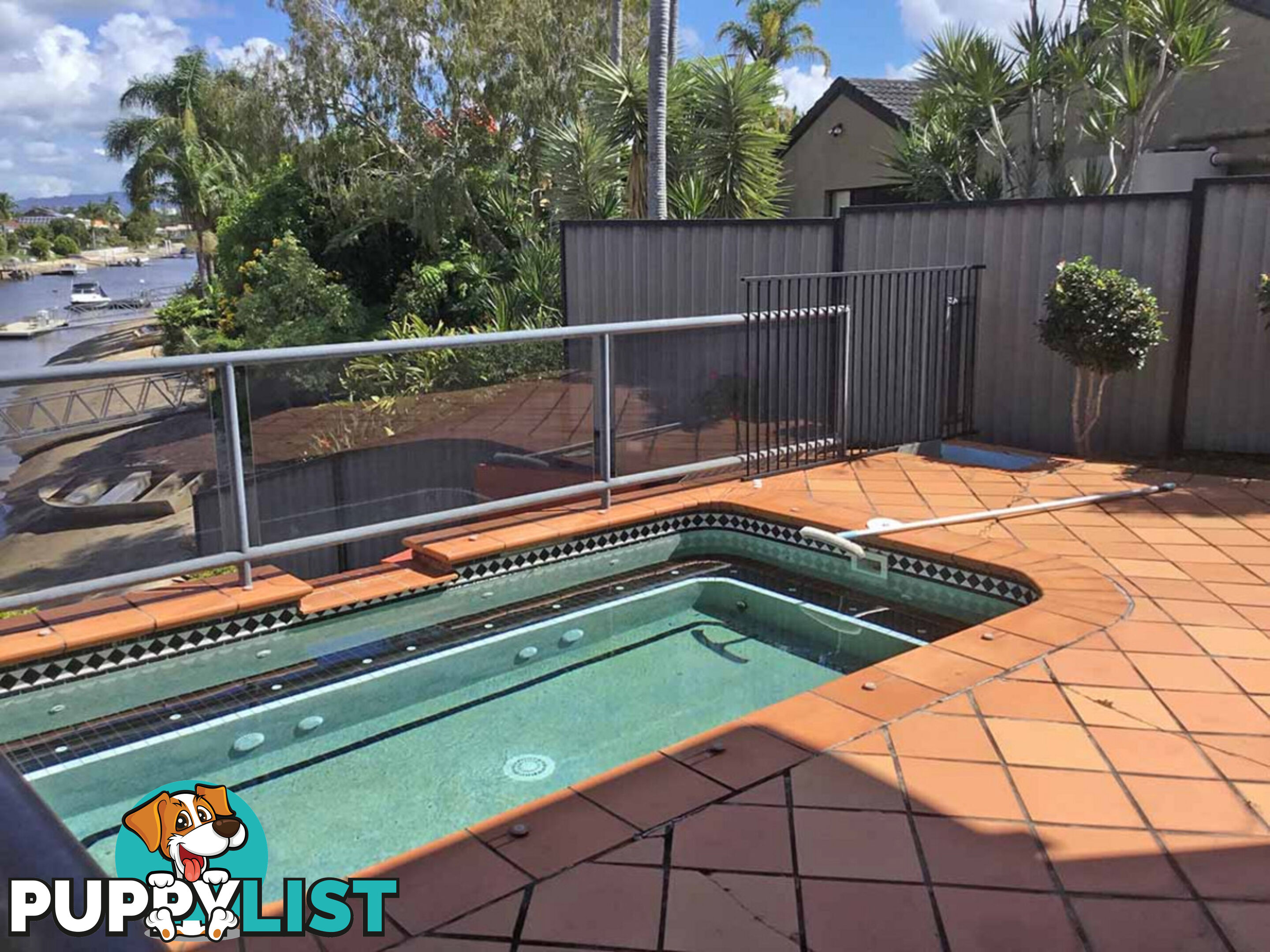 4 Saxonvale Terrace Mermaid Waters QLD 4218