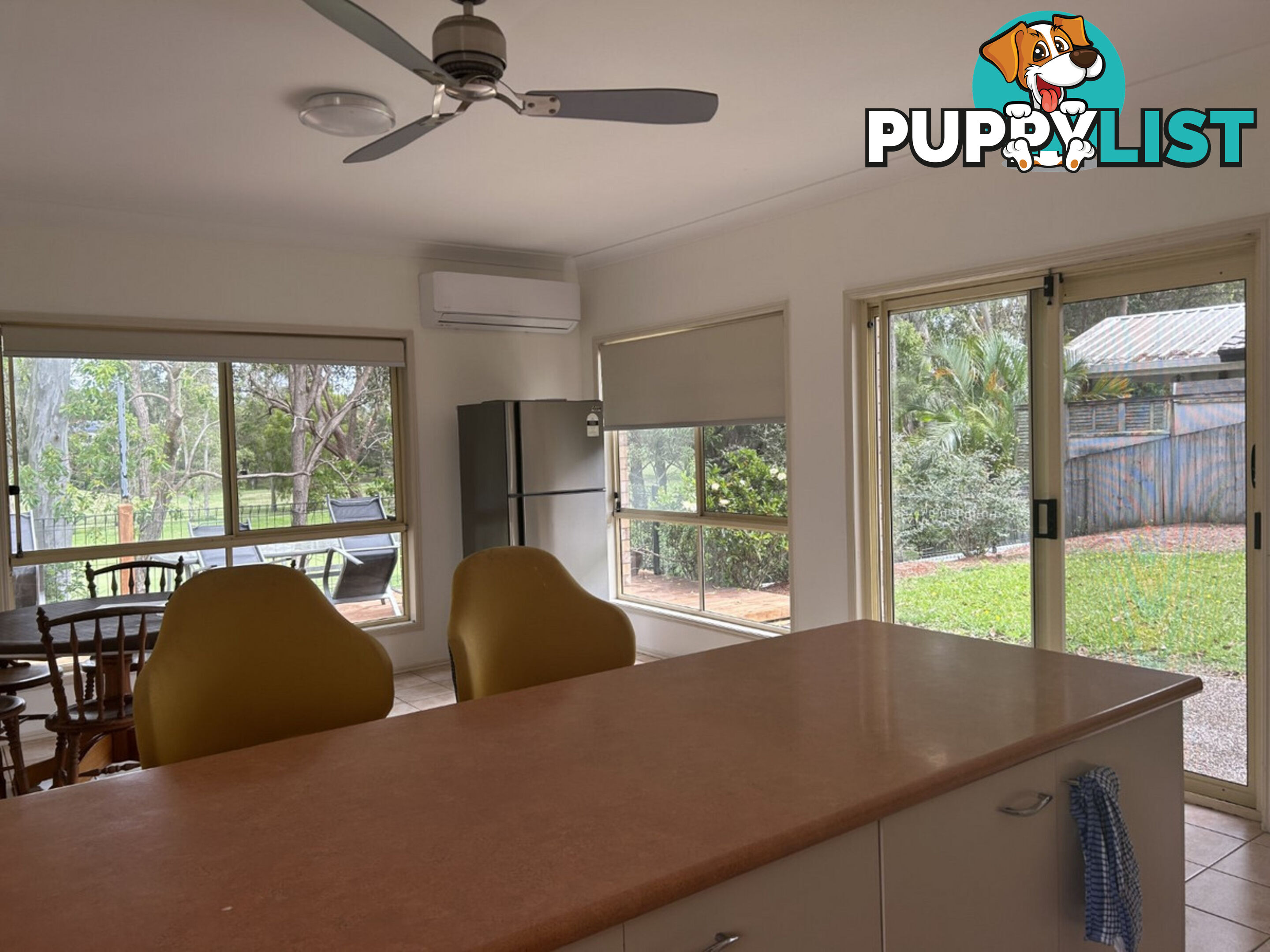 11 Desert Falls Crescent Parkwood QLD 4214