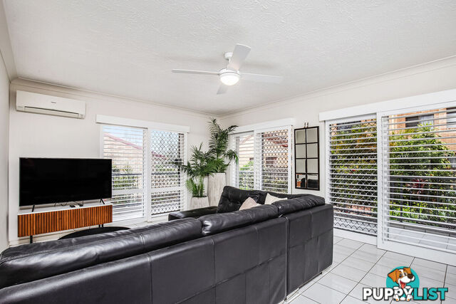 496 1 Marine Parade Biggera Waters QLD 4216