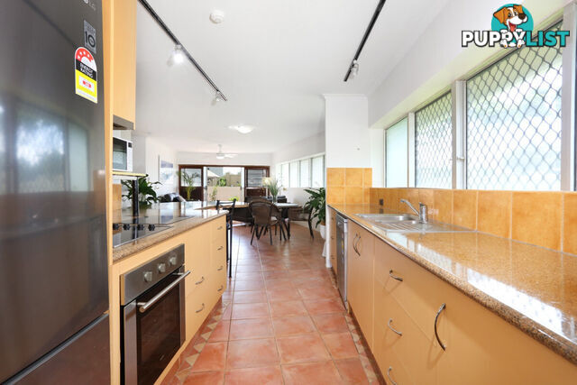 1 204 Ferny Avenue, Surfers Paradise QLD 4217