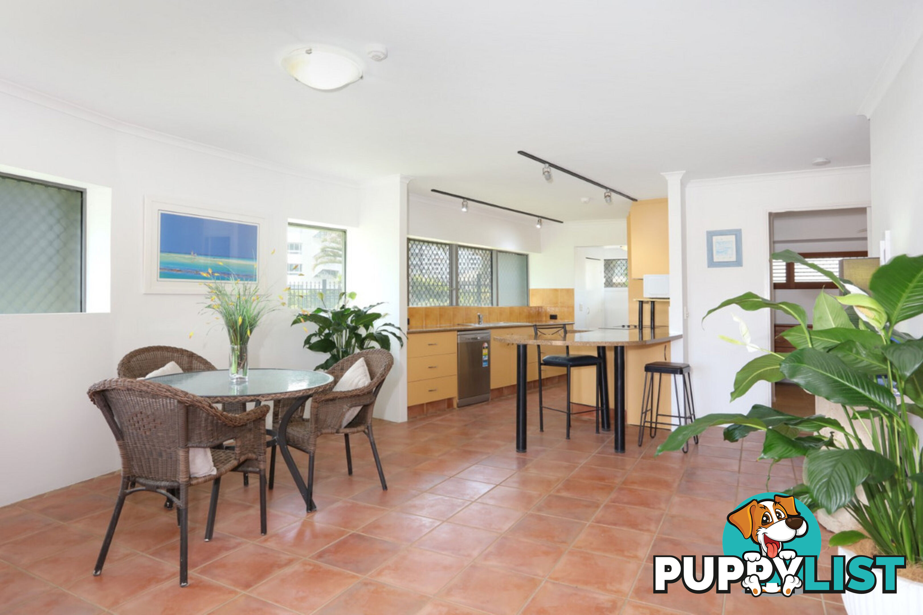 1 204 Ferny Avenue, Surfers Paradise QLD 4217
