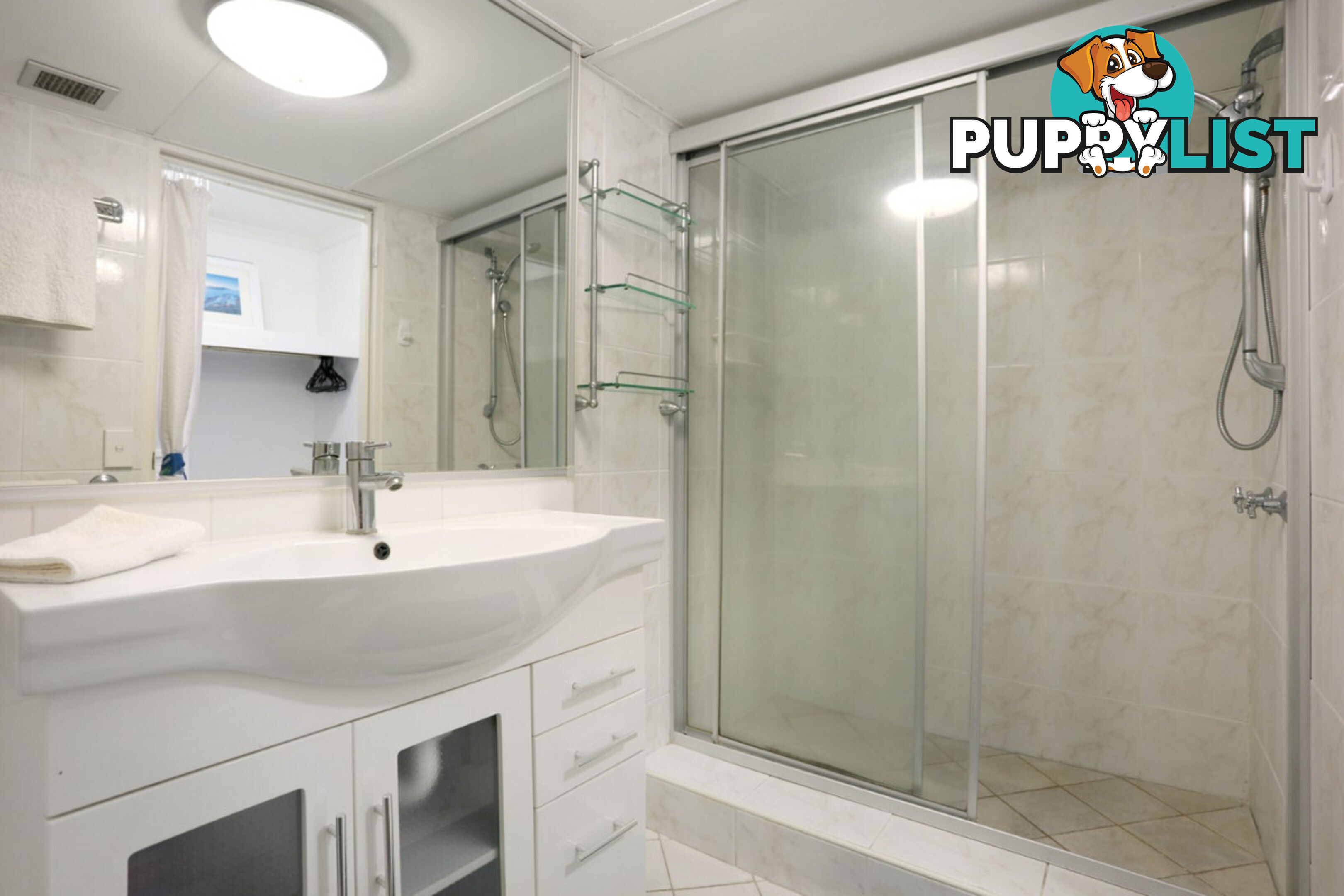 1 204 Ferny Avenue, Surfers Paradise QLD 4217