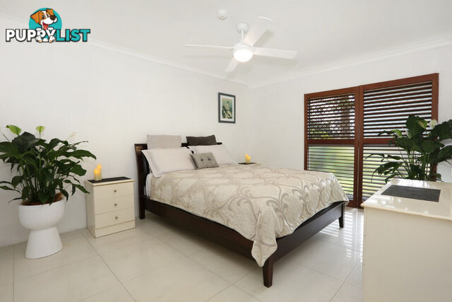 1 204 Ferny Avenue, Surfers Paradise QLD 4217