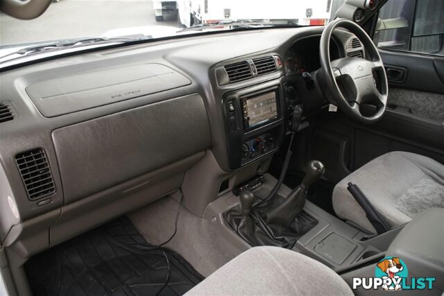 2000 NISSAN PATROL ST GU II WAGON