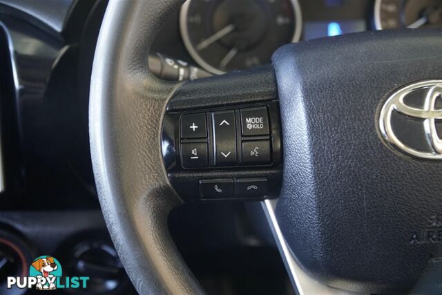 2017 TOYOTA HILUX SR DUAL CAB GUN126R CAB CHASSIS