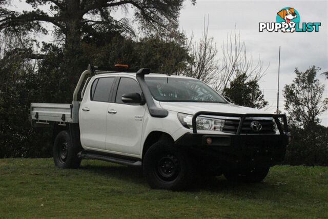 2017 TOYOTA HILUX SR DUAL CAB GUN126R CAB CHASSIS