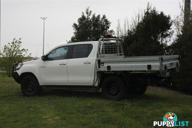 2017 TOYOTA HILUX SR DUAL CAB GUN126R CAB CHASSIS