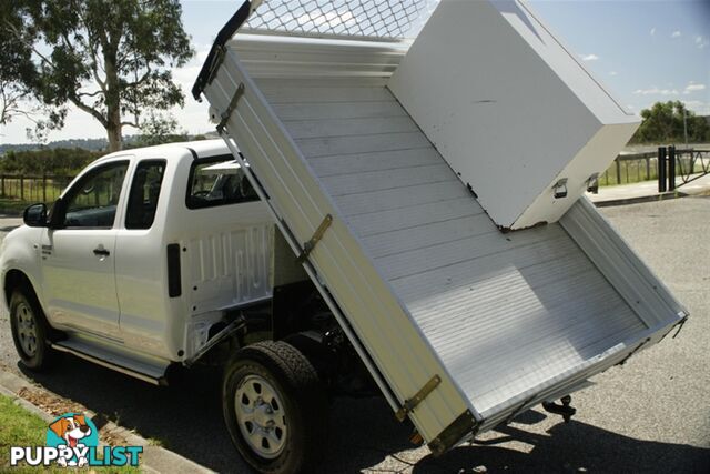 2010 TOYOTA HILUX SR EXTENDED CAB KUN26R MY10 CAB CHASSIS