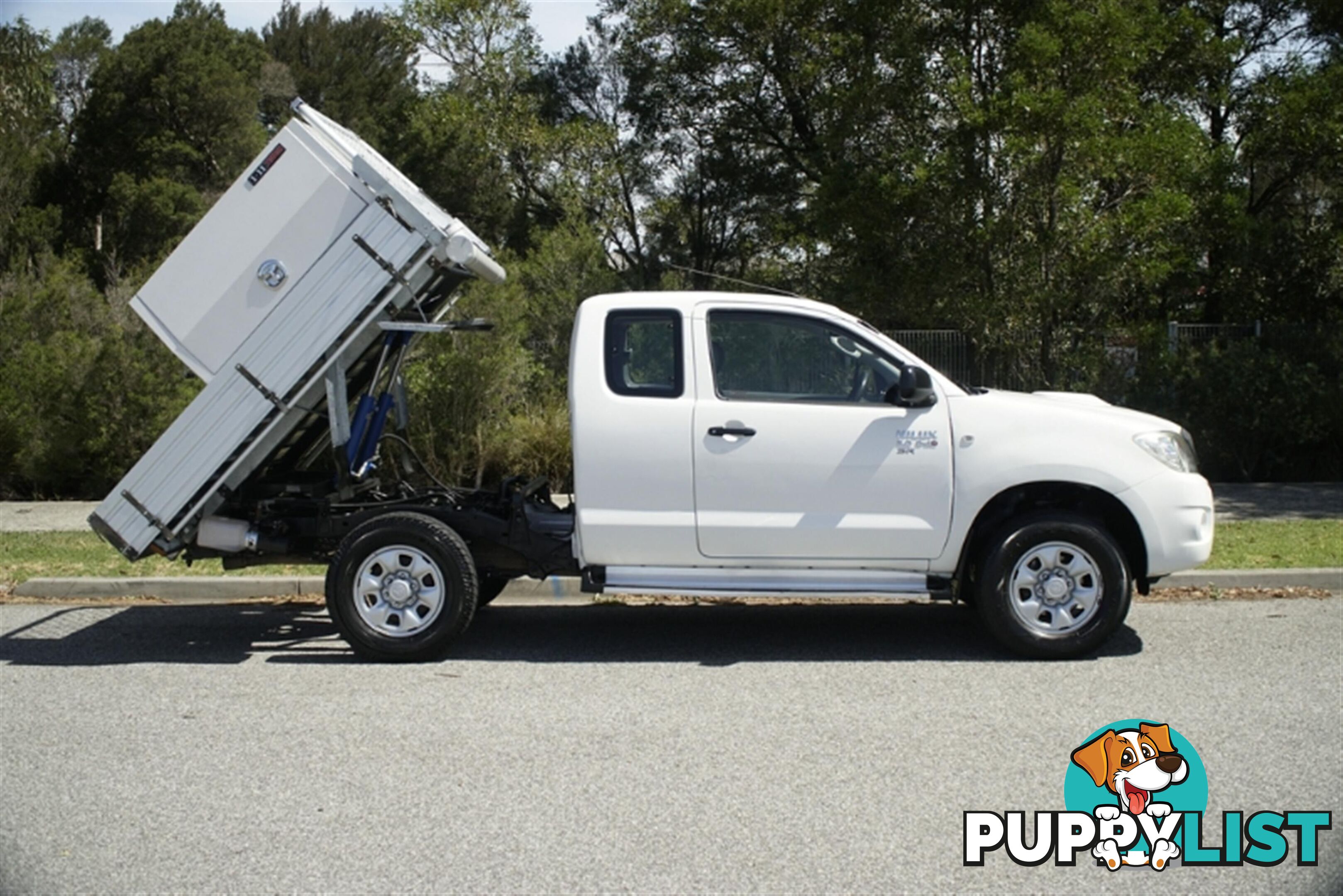 2010 TOYOTA HILUX SR EXTENDED CAB KUN26R MY10 CAB CHASSIS