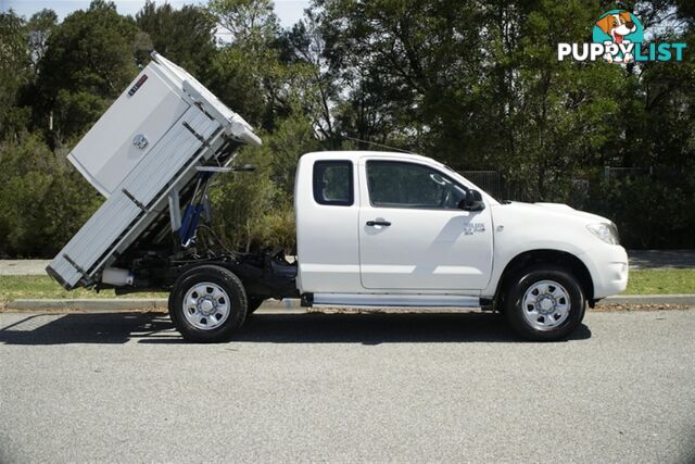 2010 TOYOTA HILUX SR EXTENDED CAB KUN26R MY10 CAB CHASSIS