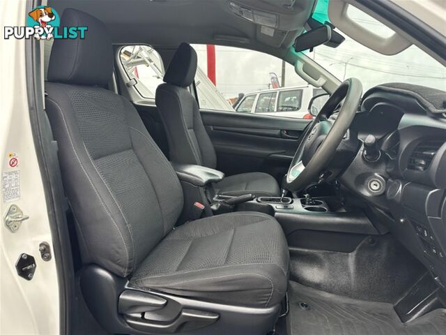 2019 TOYOTA HILUX SR EXTENDED CAB GUN126R CAB CHASSIS