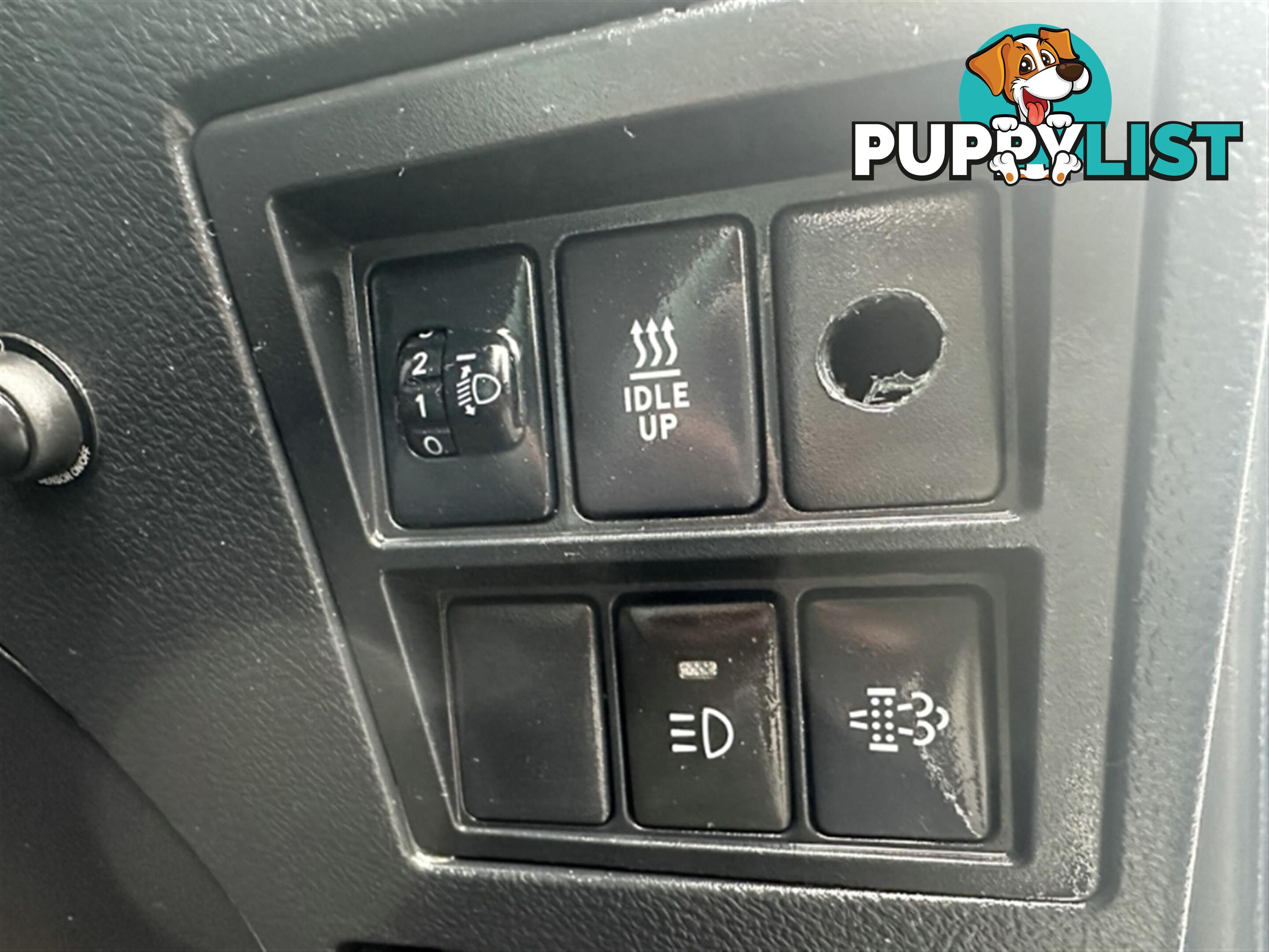 2019 TOYOTA HILUX SR EXTENDED CAB GUN126R CAB CHASSIS