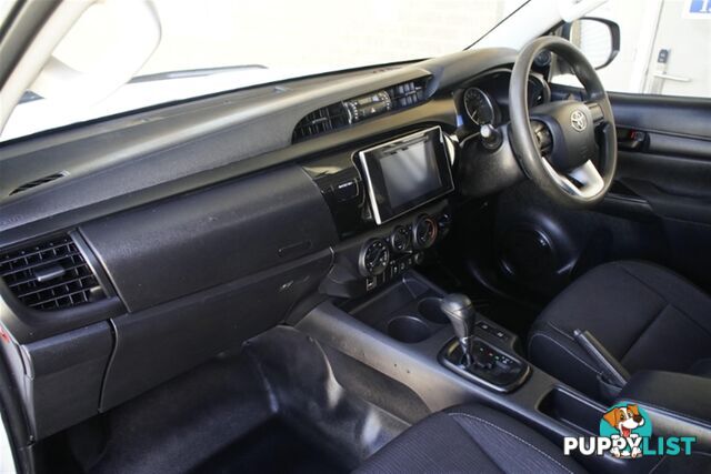 2017 TOYOTA HILUX SR DUAL CAB GUN126R CAB CHASSIS