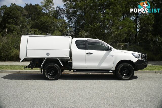 2019 TOYOTA HILUX SR EXTENDED CAB GUN126R CAB CHASSIS