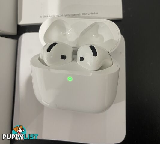 AirPods 4 Apple