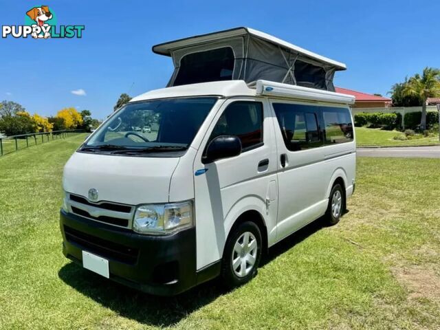 2012 TOYOTA HIACE 