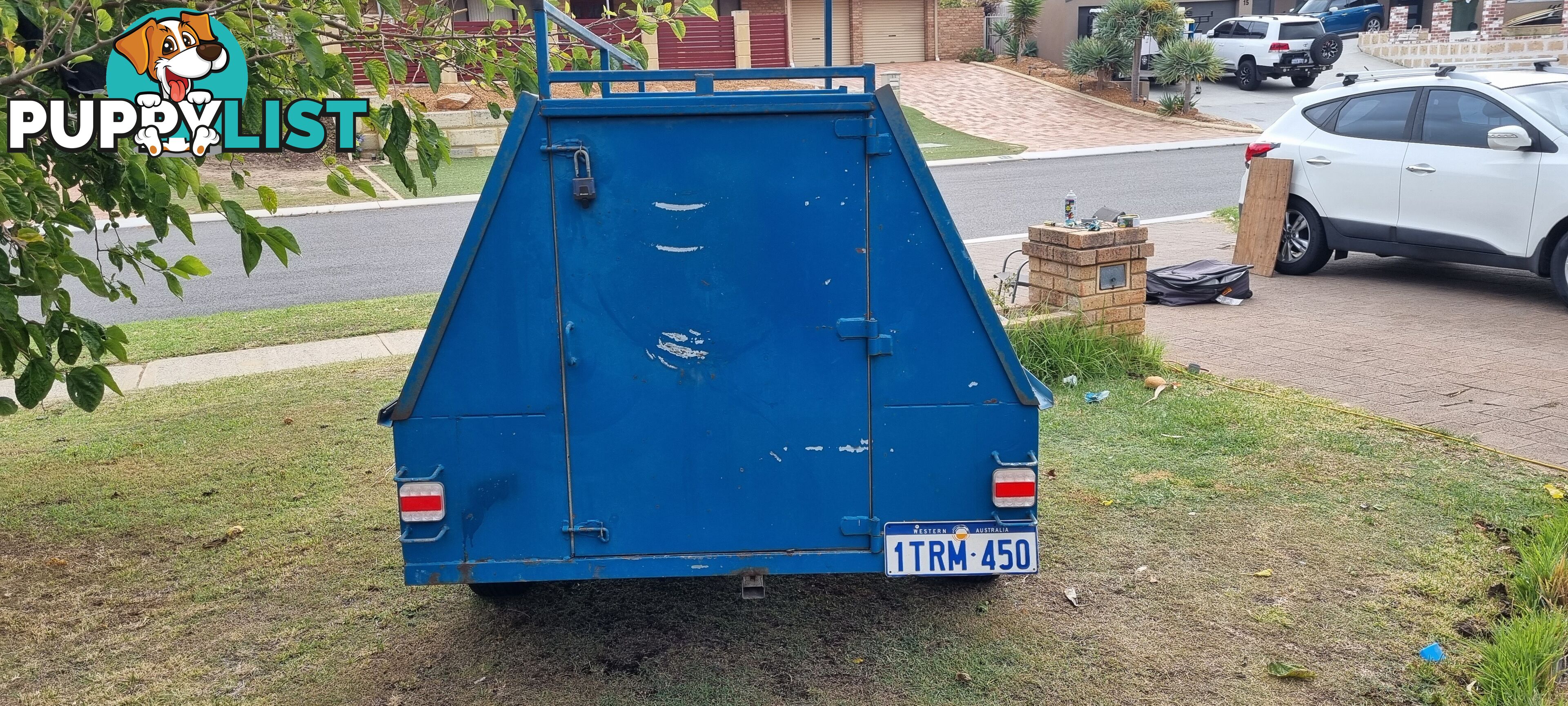 7 x4 Tradie Trailer with brakes.