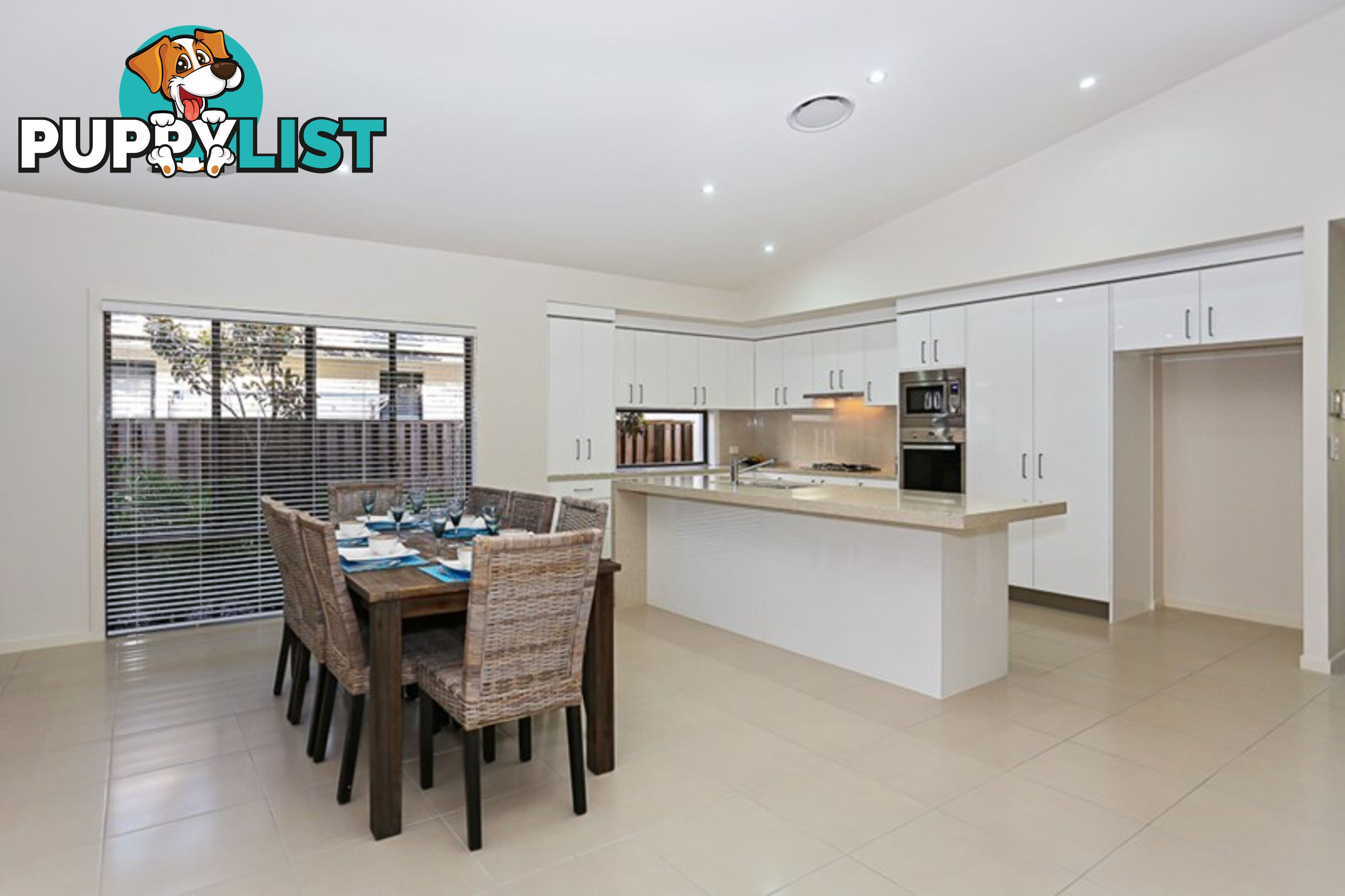 16 Bunderoo Circuit PIMPAMA QLD 4209