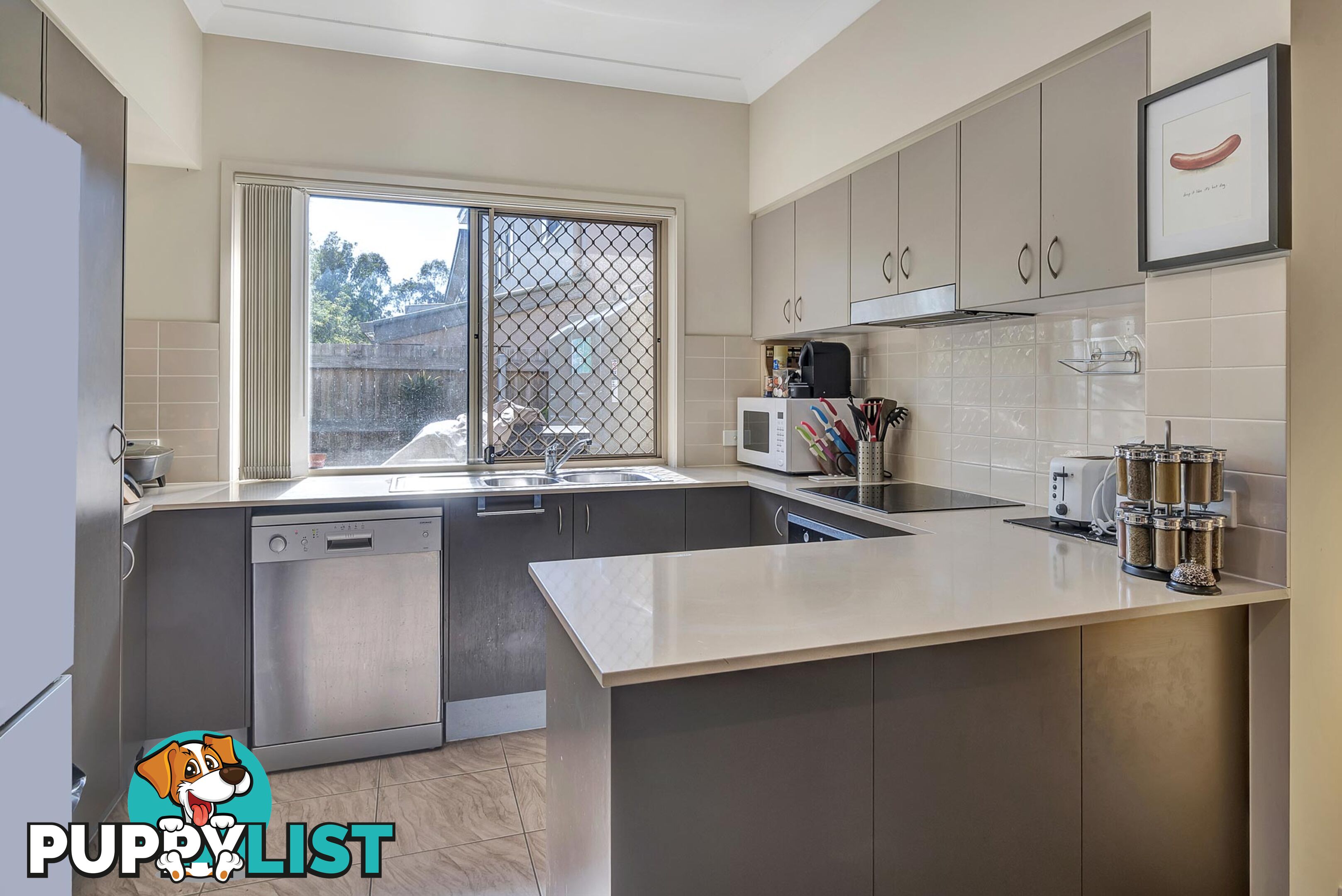 6/2 Weir Drive UPPER COOMERA QLD 4209