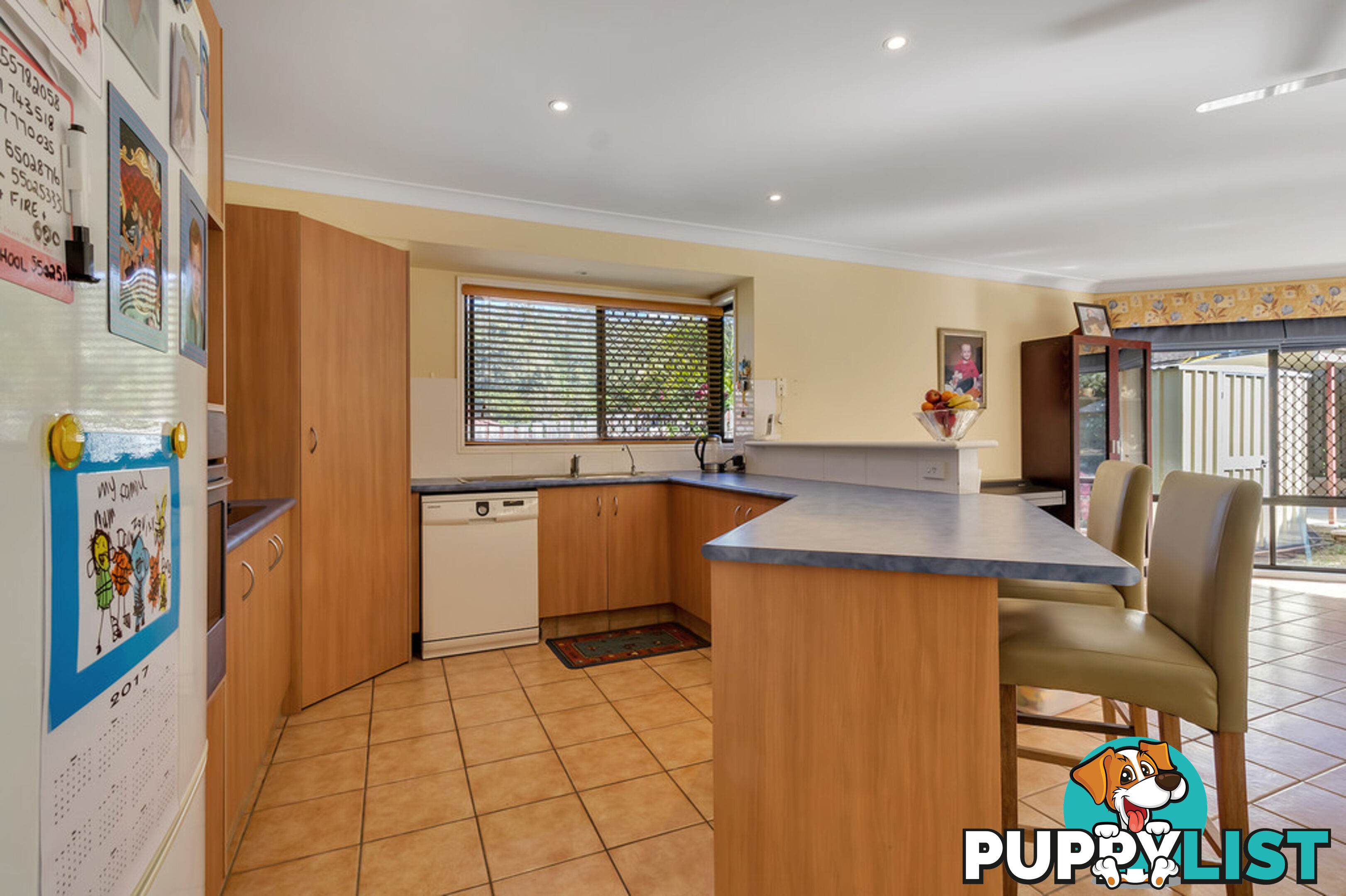 8 Henderson Rise PACIFIC PINES QLD 4211