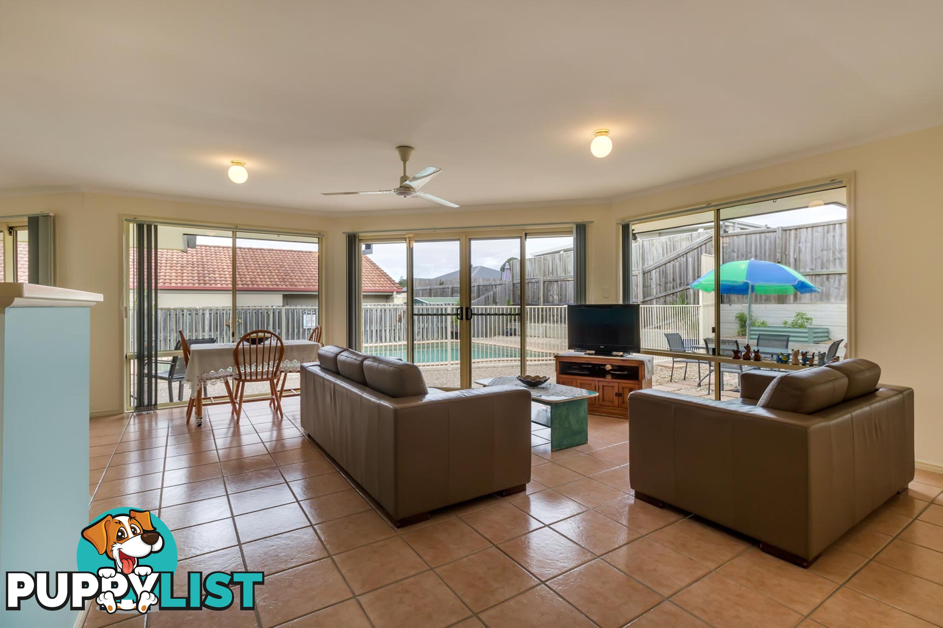 10 Silverash Street OXENFORD QLD 4210