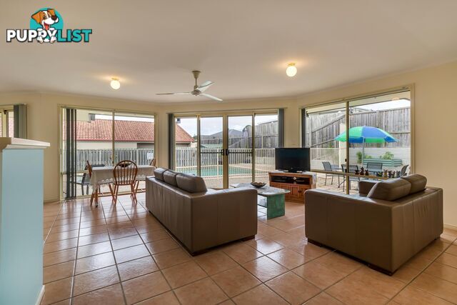 10 Silverash Street OXENFORD QLD 4210