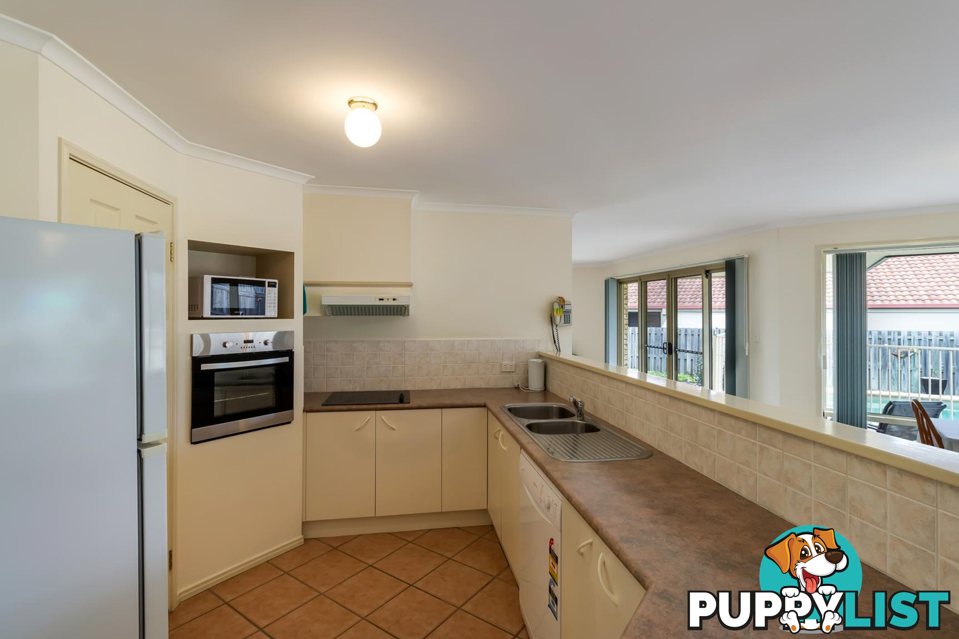 10 Silverash Street OXENFORD QLD 4210