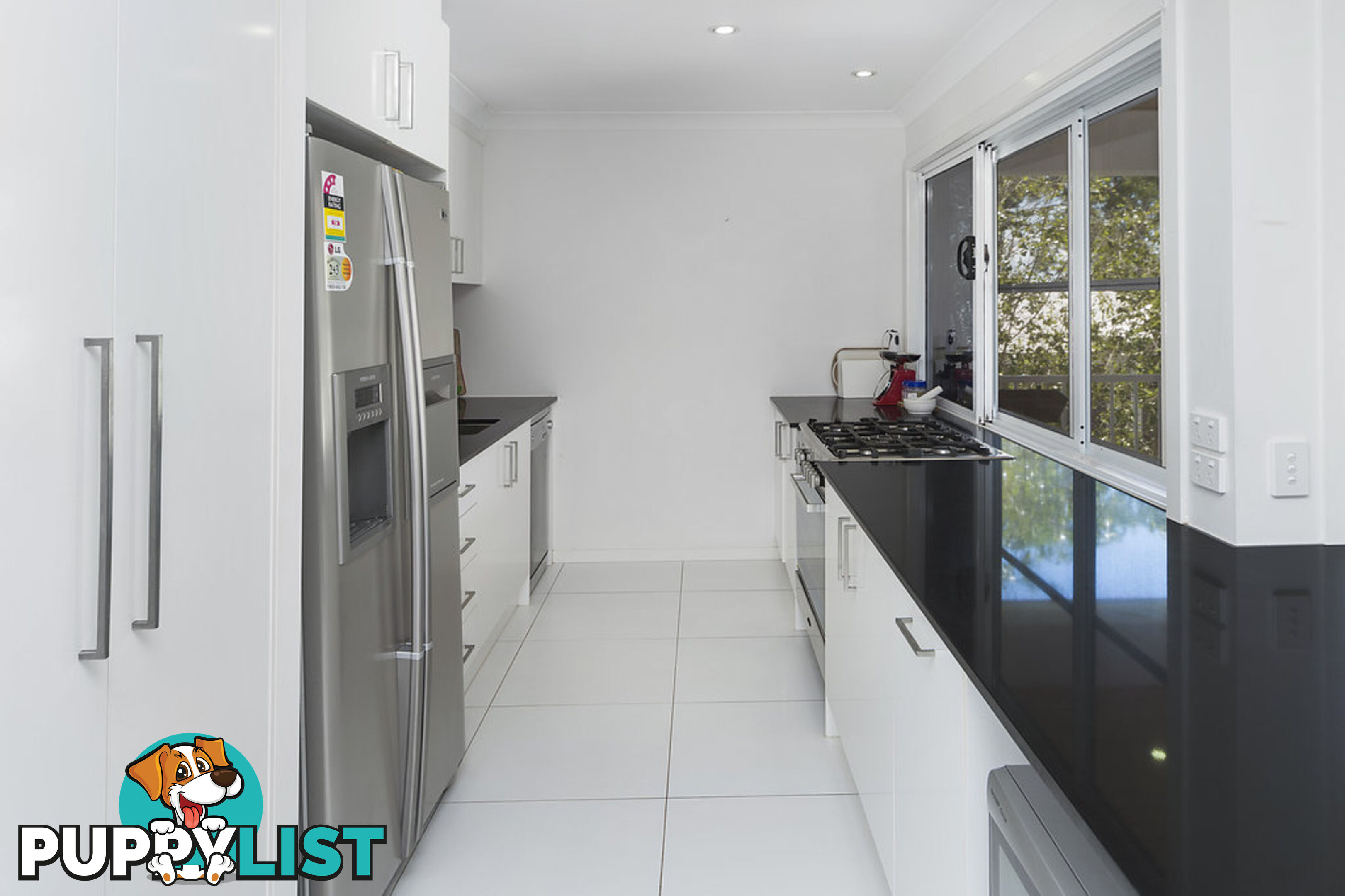 2 Limmen Street PIMPAMA QLD 4209