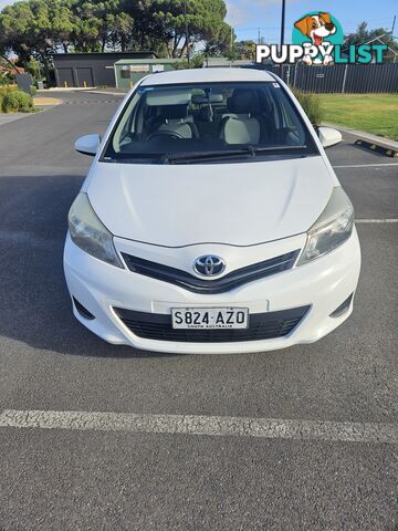 2013 Toyota Yaris Hatchback Manual