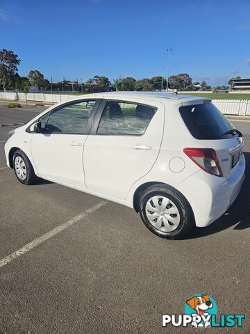 2013 Toyota Yaris Hatchback Manual