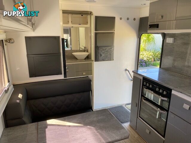 2021 Essential Caravans OUTLANDER 1-1 SERIES Semi Off Road