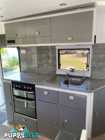 2021 Essential Caravans OUTLANDER 1-1 SERIES Semi Off Road