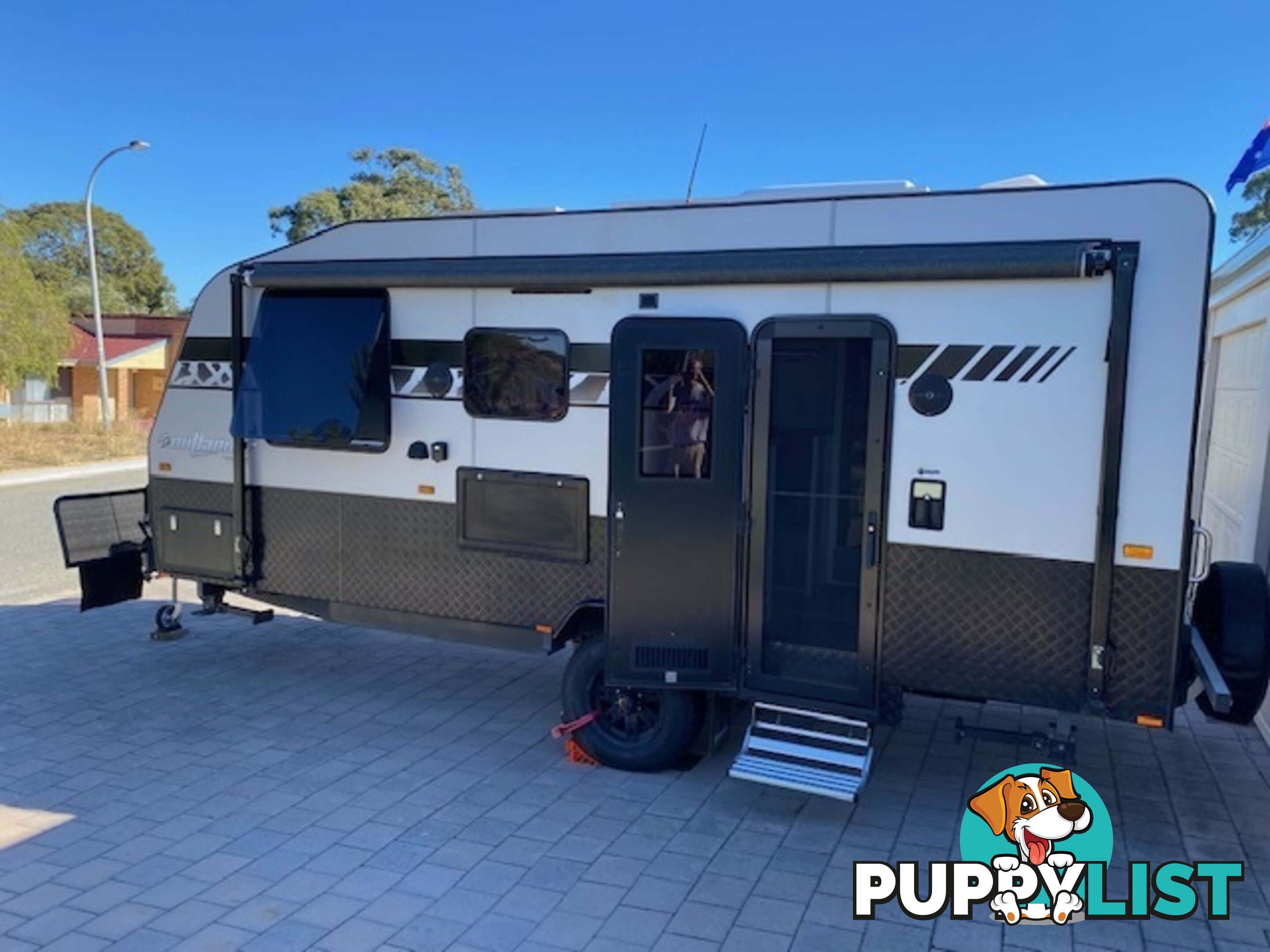 2021 Essential Caravans OUTLANDER 1-1 SERIES Semi Off Road