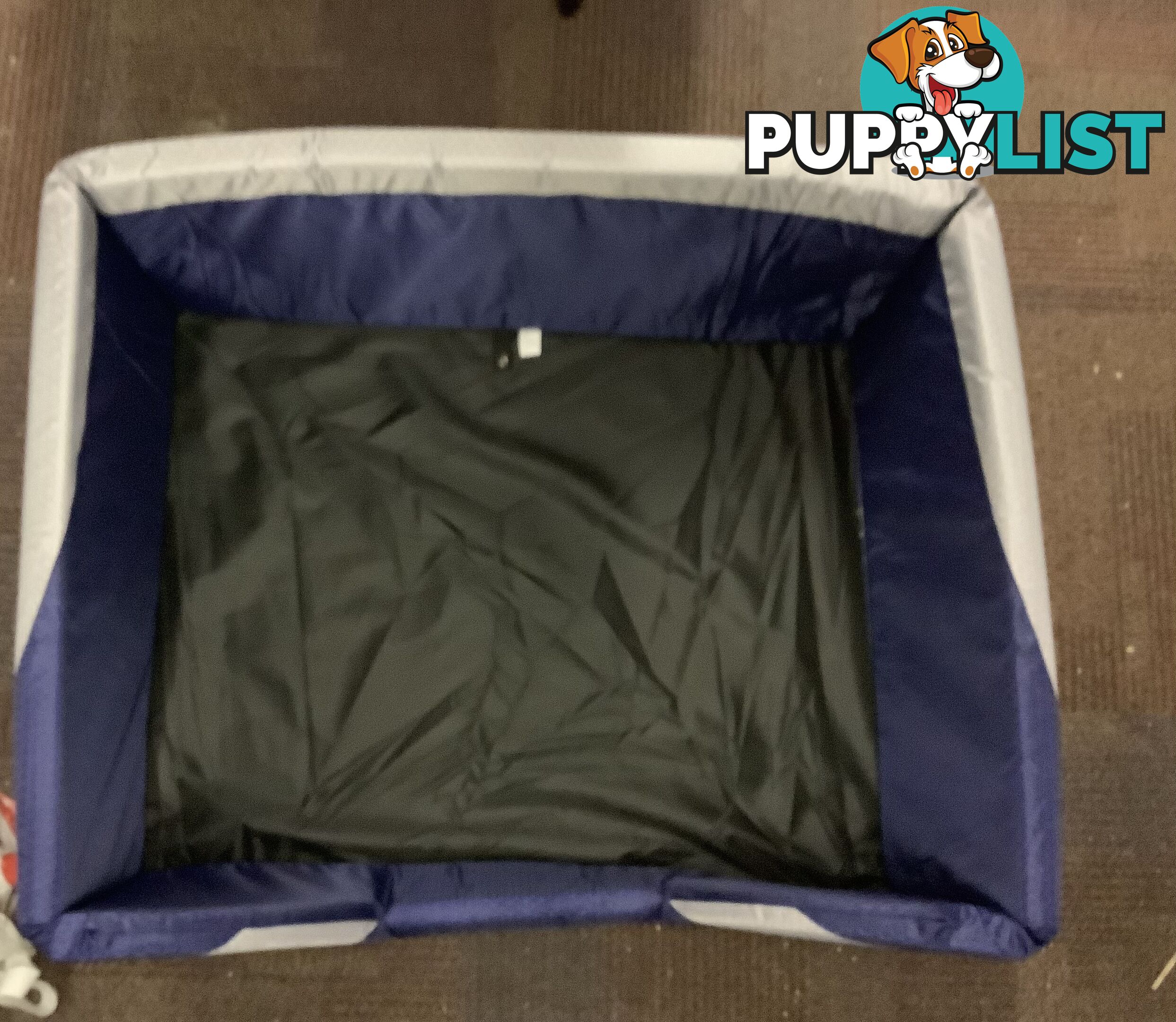 **BRAND NEW**  Extra large dog bed self heating dog bed