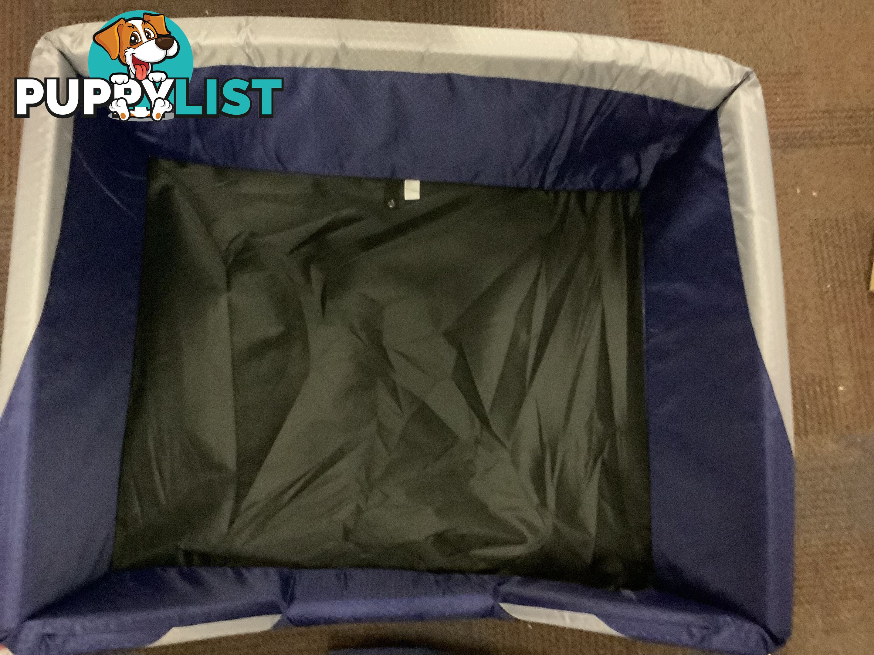 **BRAND NEW**  Extra large dog bed self heating dog bed