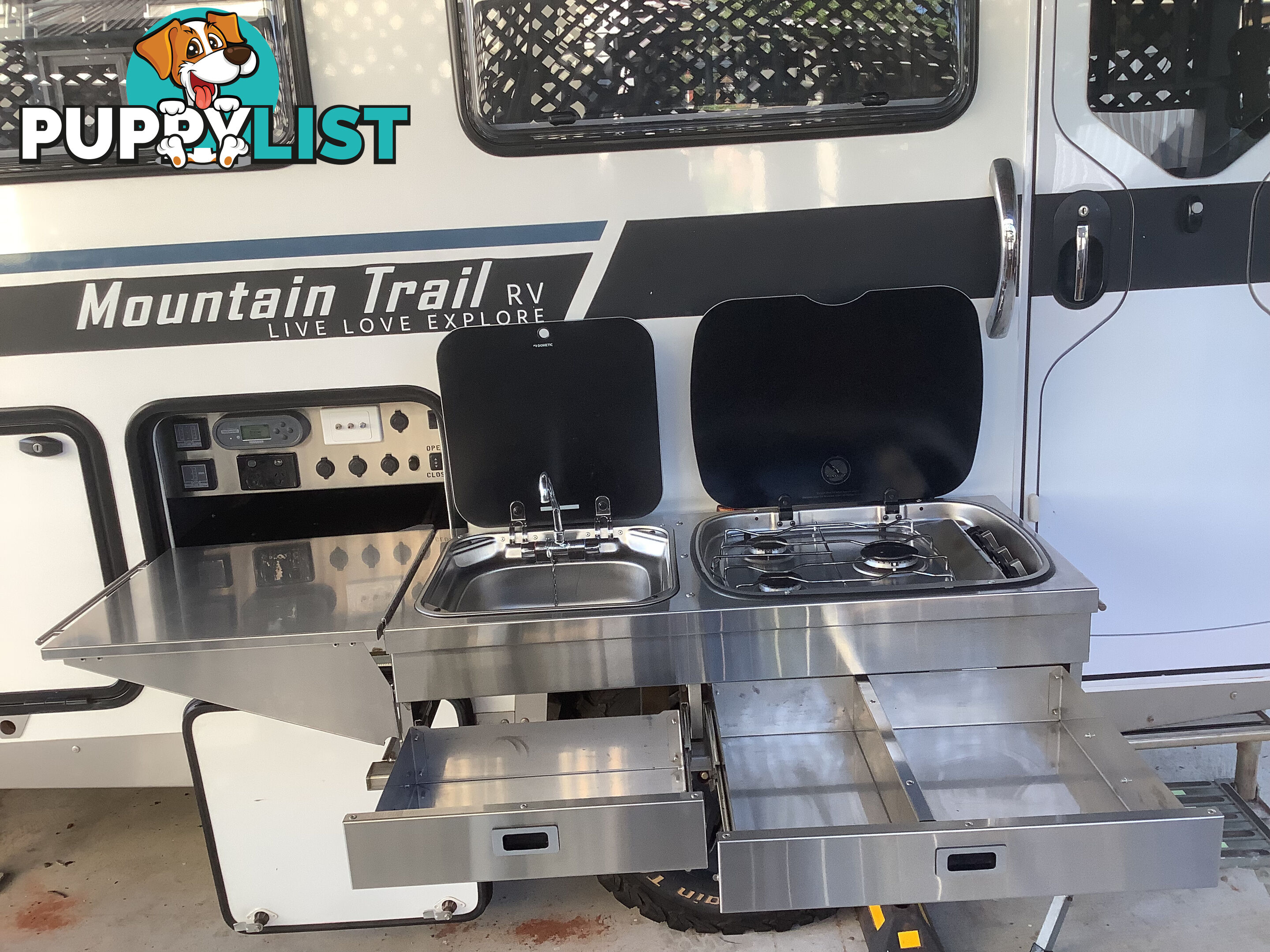 2020 Mountain Trail RV LXV 4.7