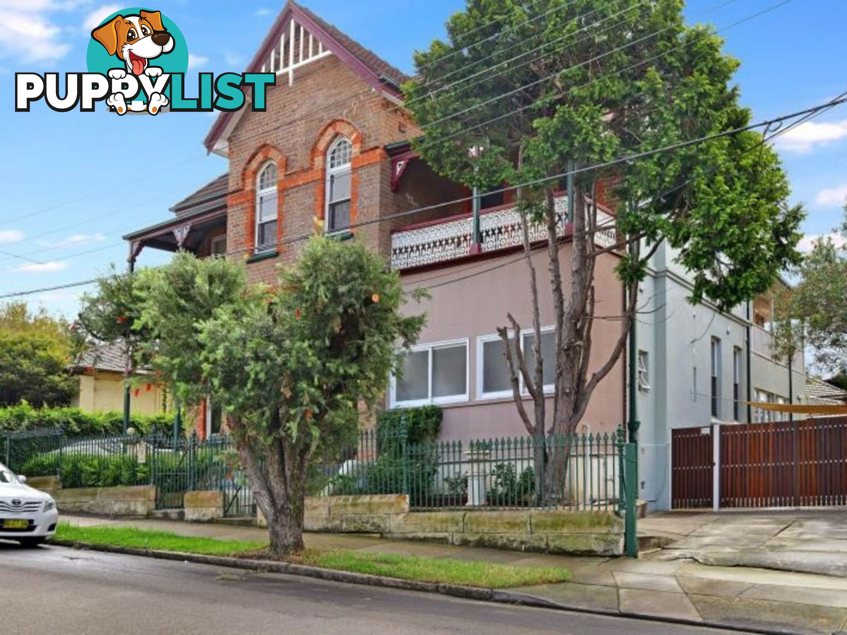 2/1 Gladstone Street BURWOOD NSW 2134