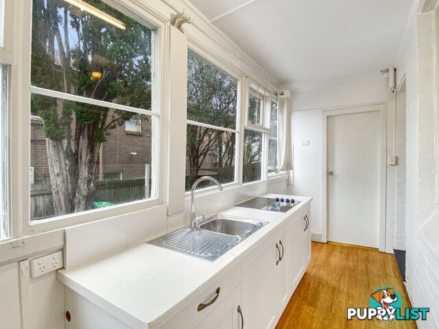 2/1 Gladstone Street BURWOOD NSW 2134